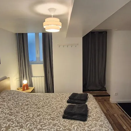 Le St Martin, De 45 M Avec Séparé * Mayenne